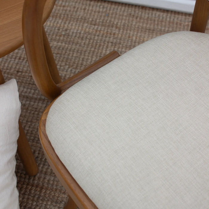 كرسي طعام ألفريد مع مسند للذراعين