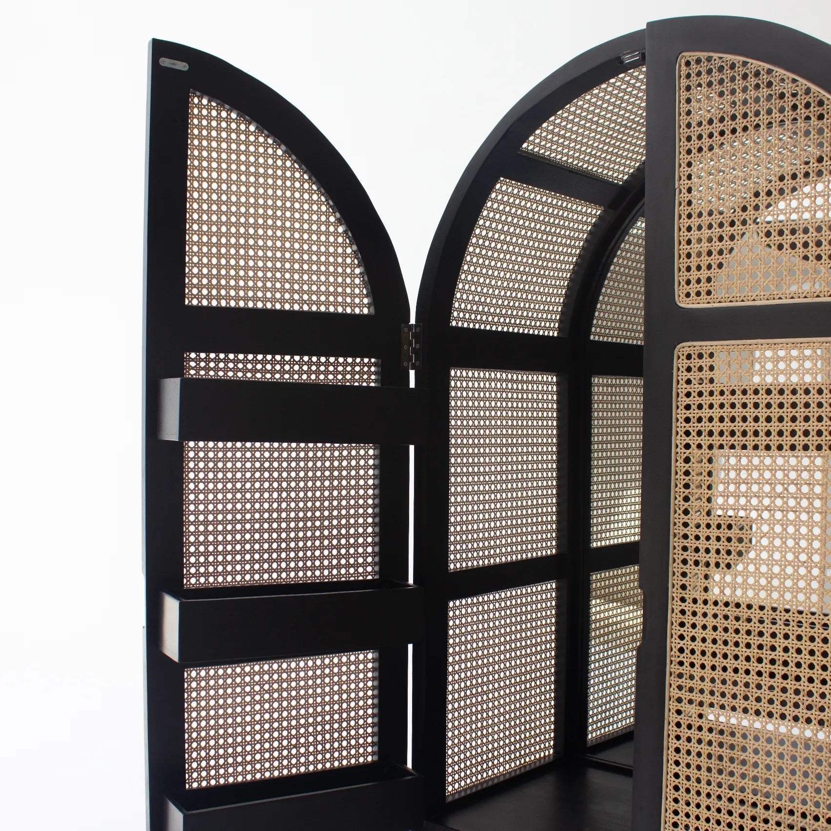 طاولة تزيين أميرة