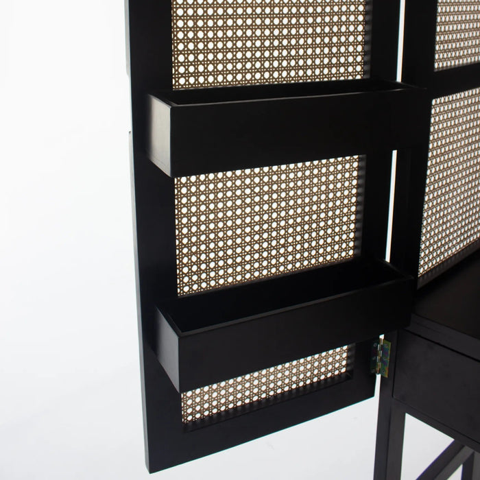 طاولة تزيين أميرة