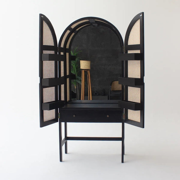 طاولة تزيين أميرة