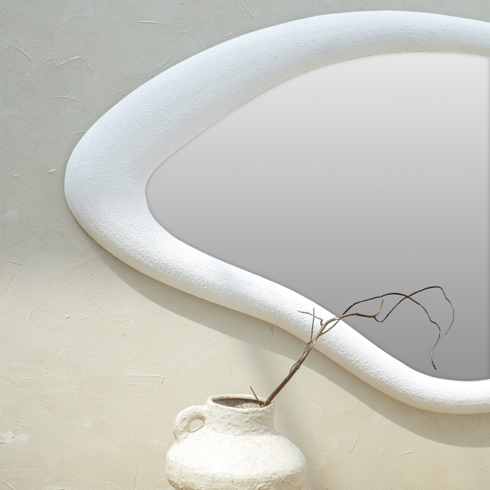 ANNABELLE WAVY WALL MIRROR