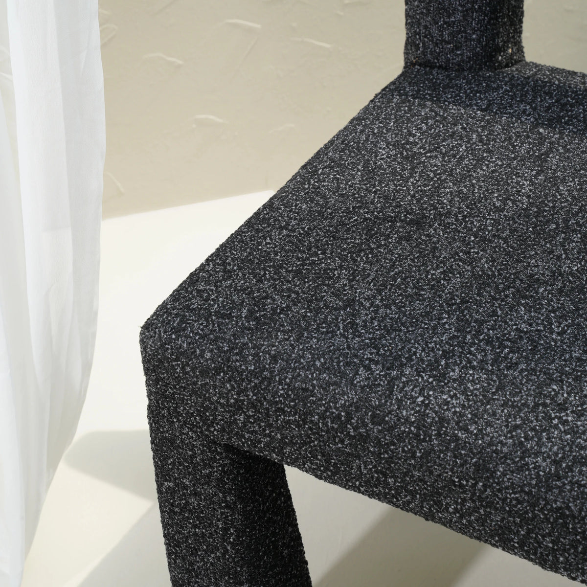 JANNE DINING CHAIR