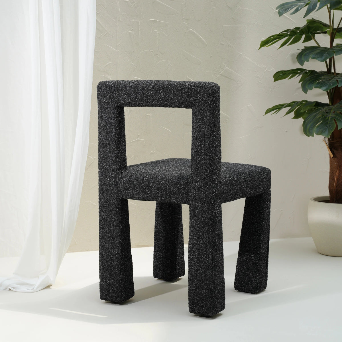 JANNE DINING CHAIR
