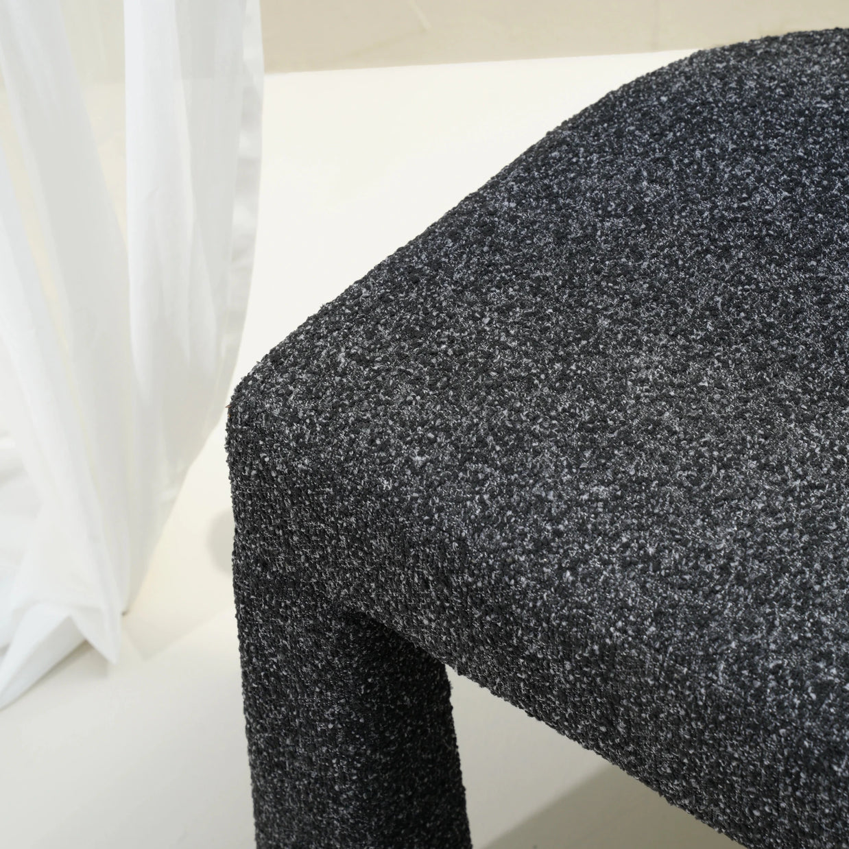 ANNE DINING CHAIR