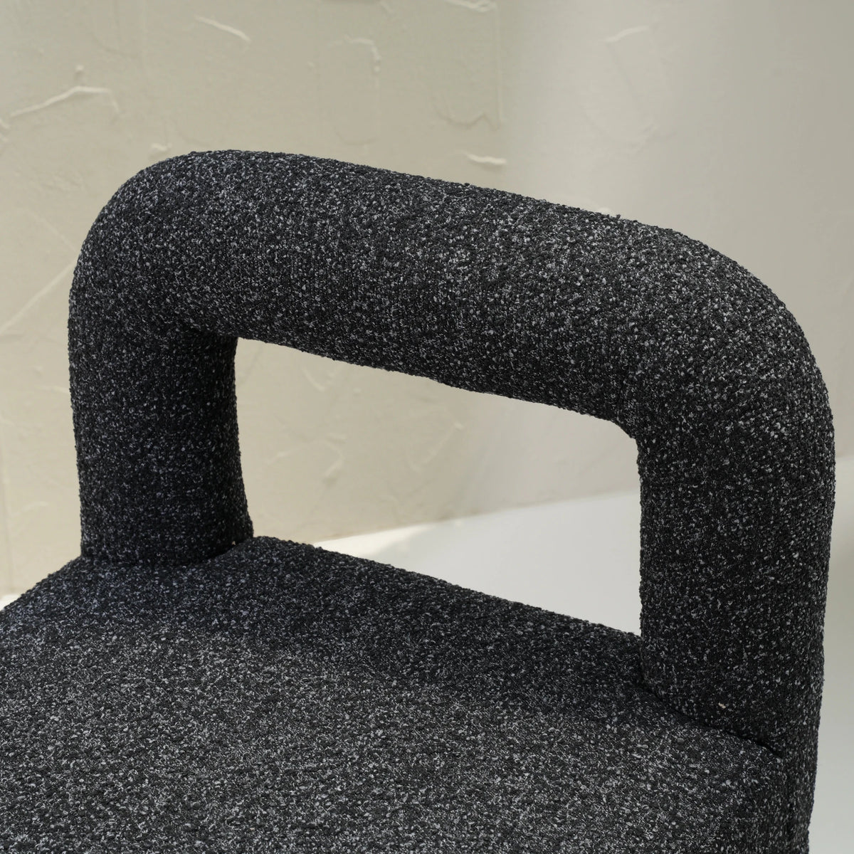 ARON DINING CHAIR
