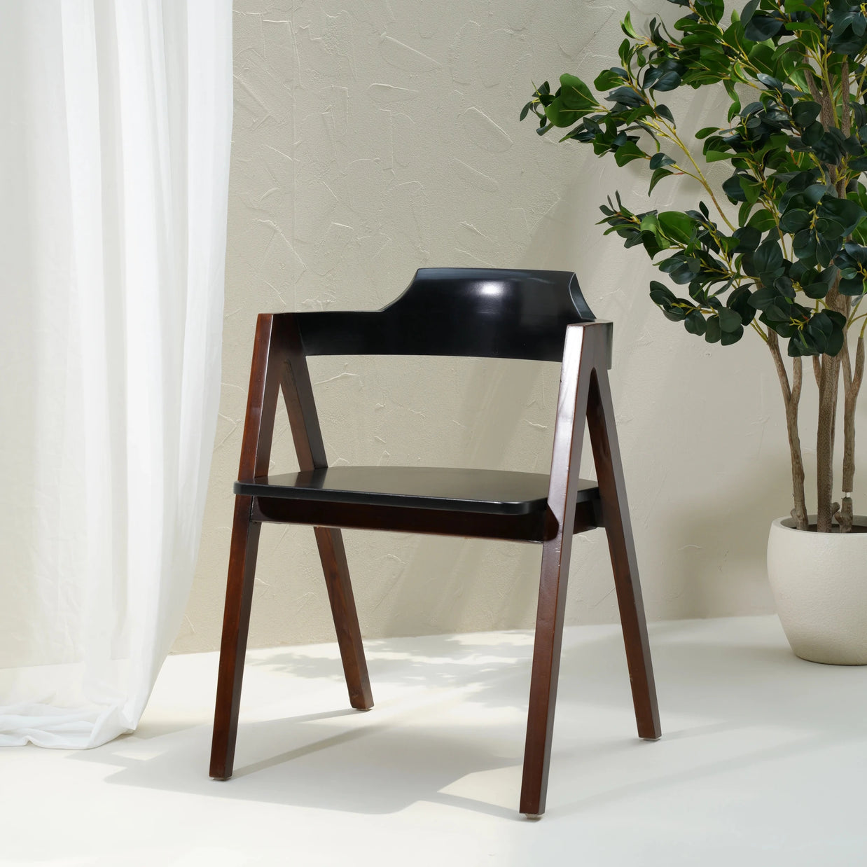 FREDDY DINING CHAIR