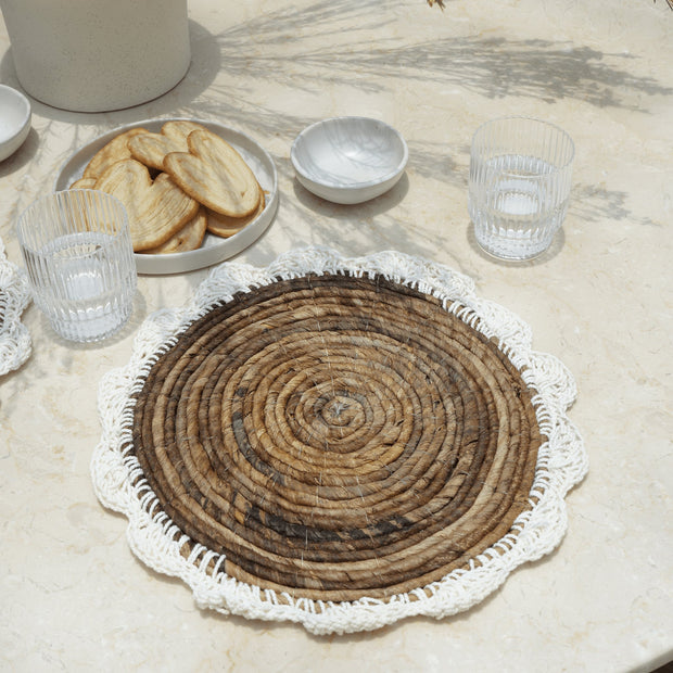 WINNY ROUND PLACEMAT