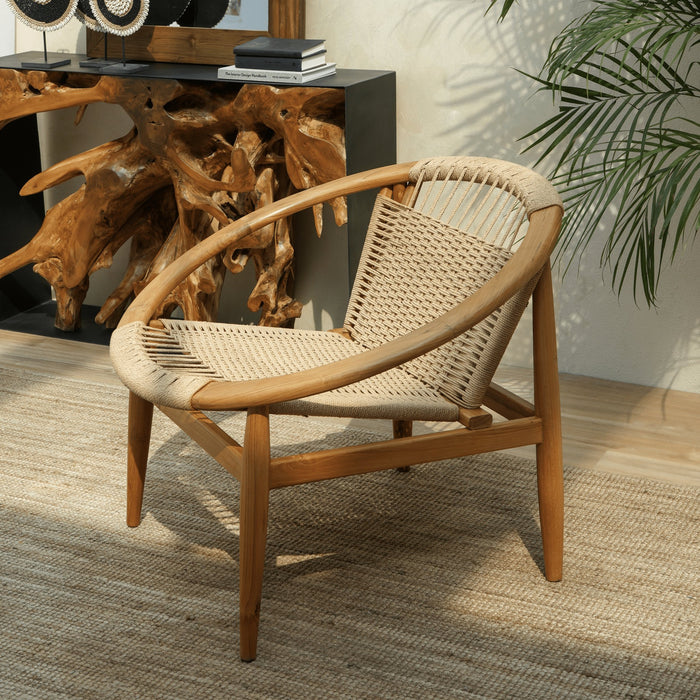 ASOKA ROUND LOUNGE CHAIR