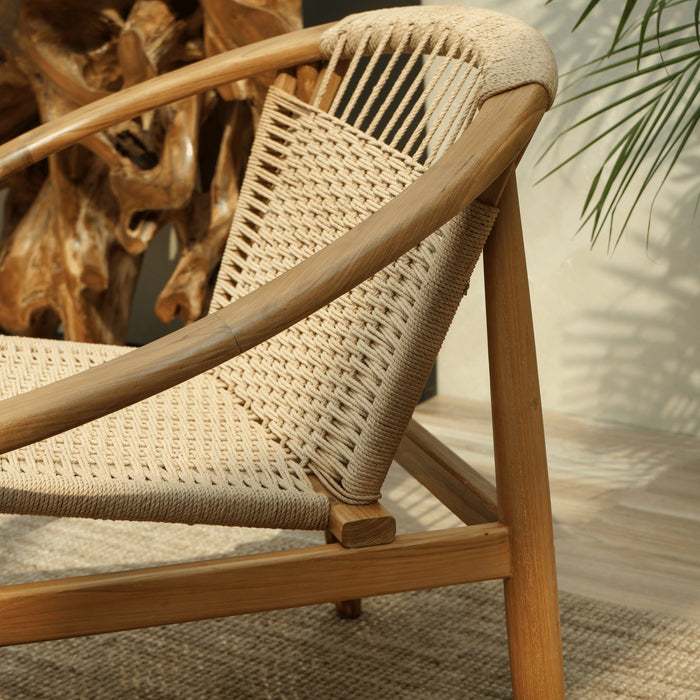 ASOKA ROUND LOUNGE CHAIR