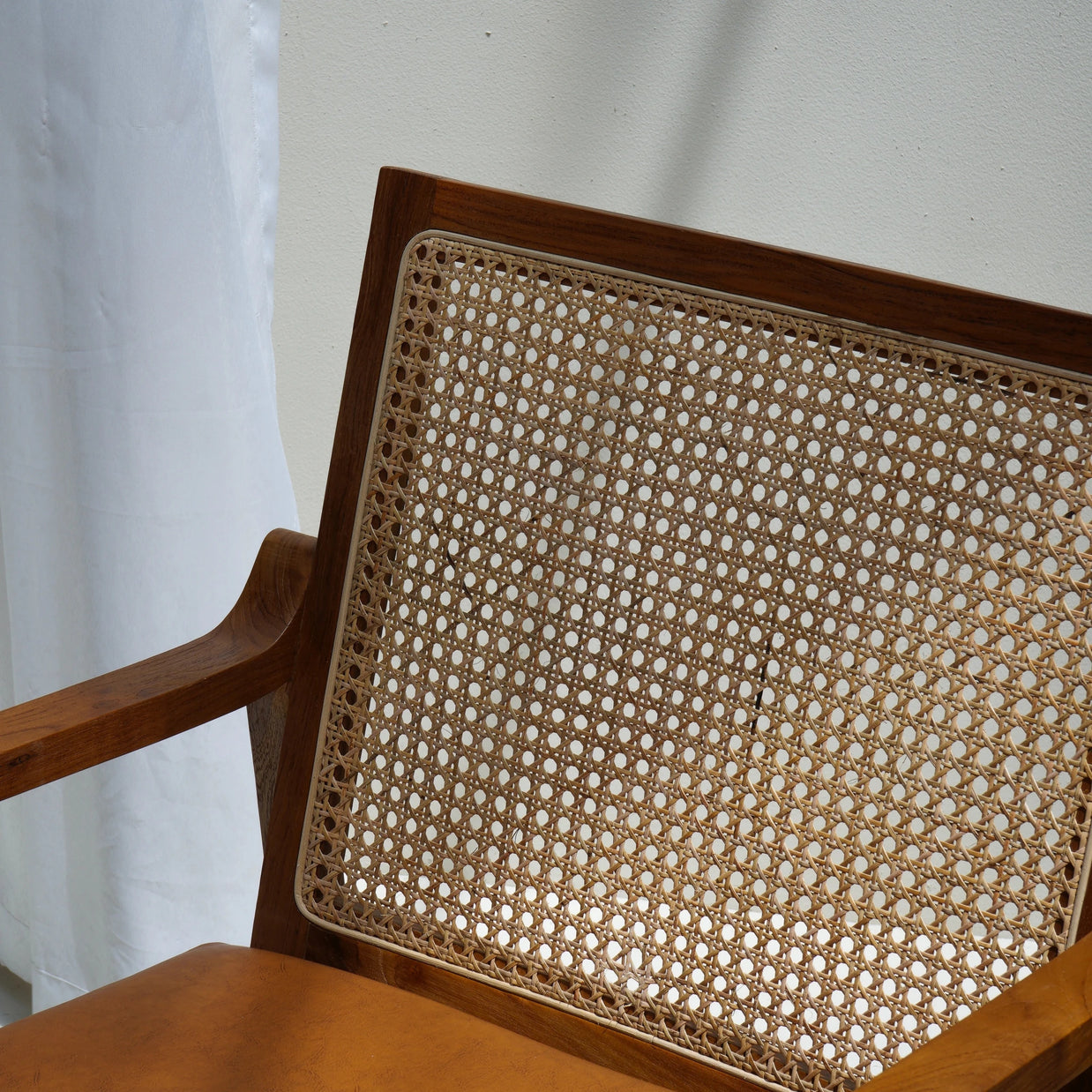 MARSHA LOUNGE CHAIR