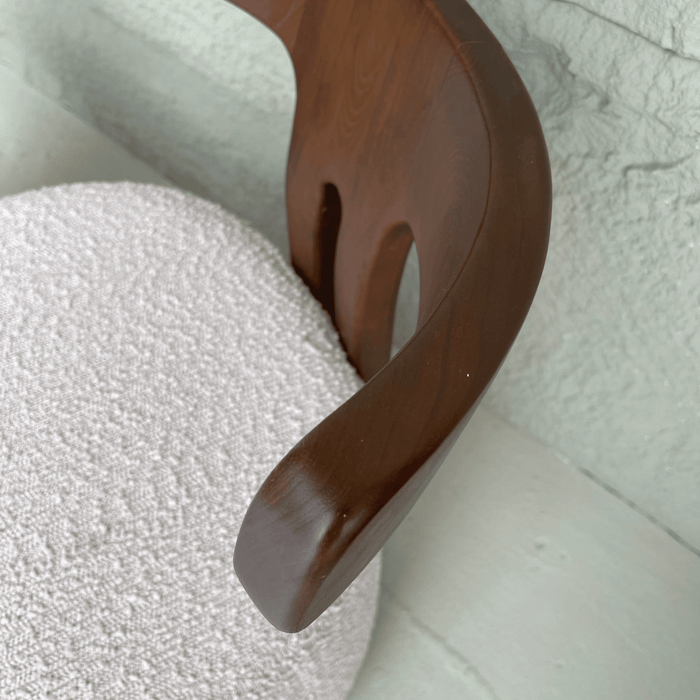 FAVIO LOUNGE CHAIR