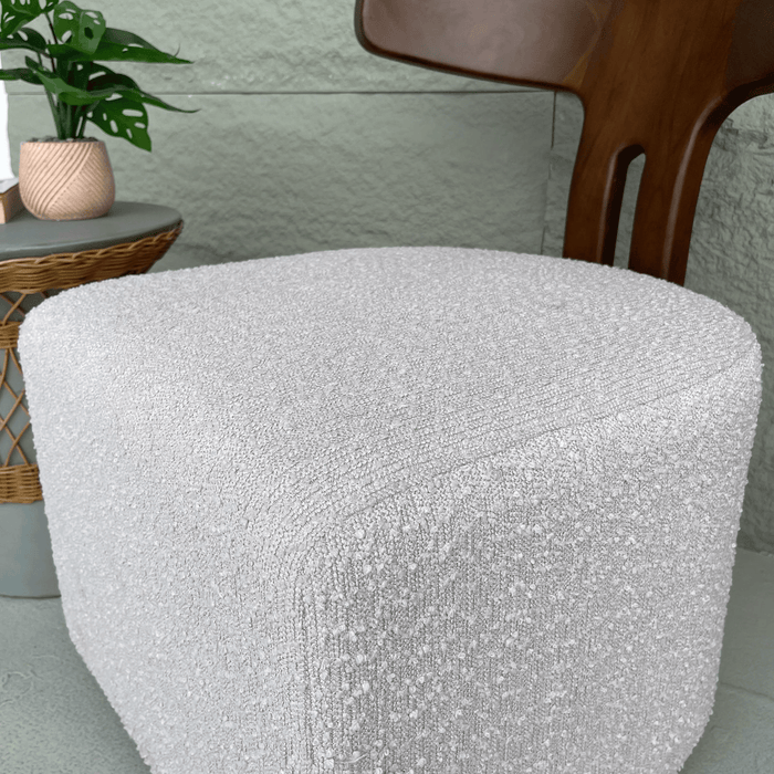 FAVIO LOUNGE CHAIR