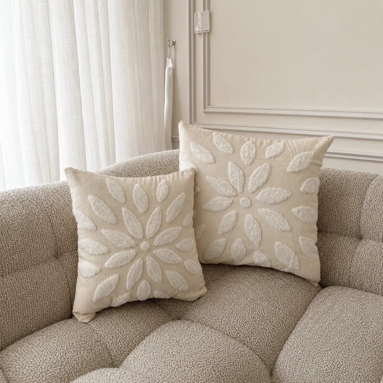 White big leaf cotton cushion, view 2