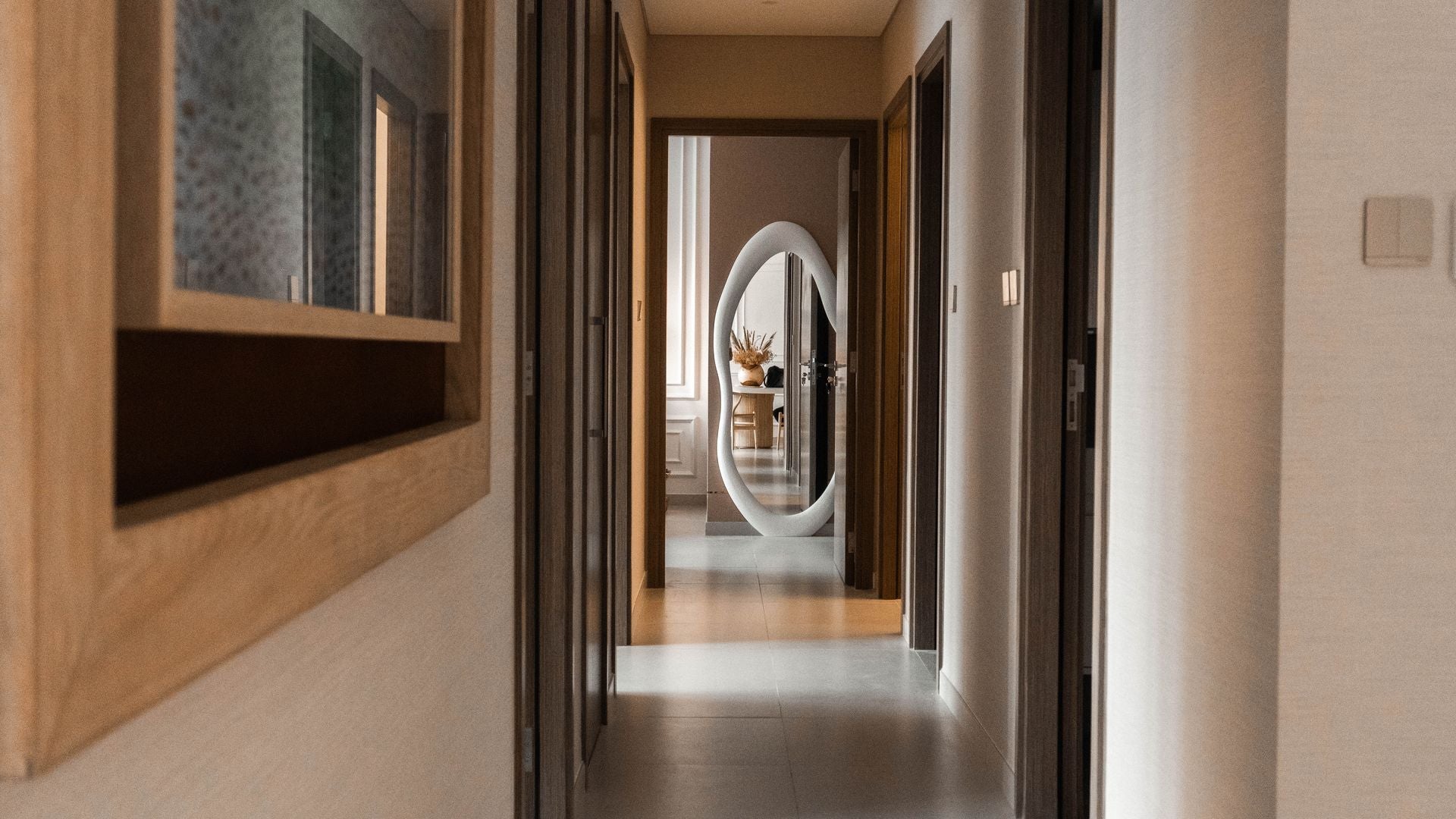 ANNABELLE WAVY MIRROR