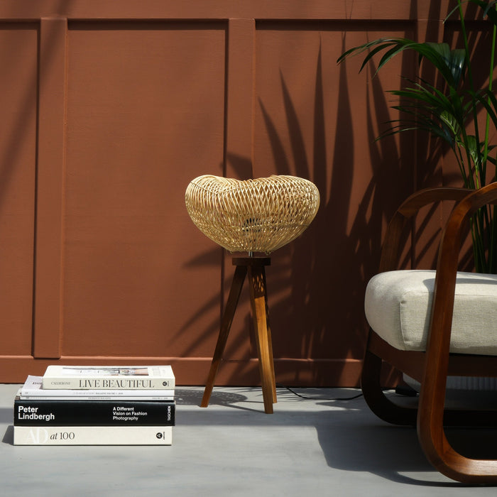 SOMBRERO RATTAN TABLE LAMP