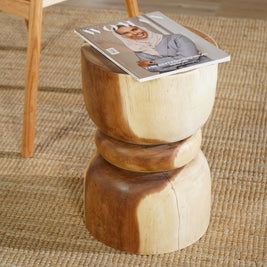 طاولة جانبية خشبية من سامارا