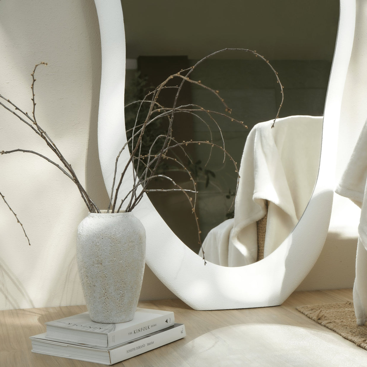 ANNABELLE WAVY MIRROR