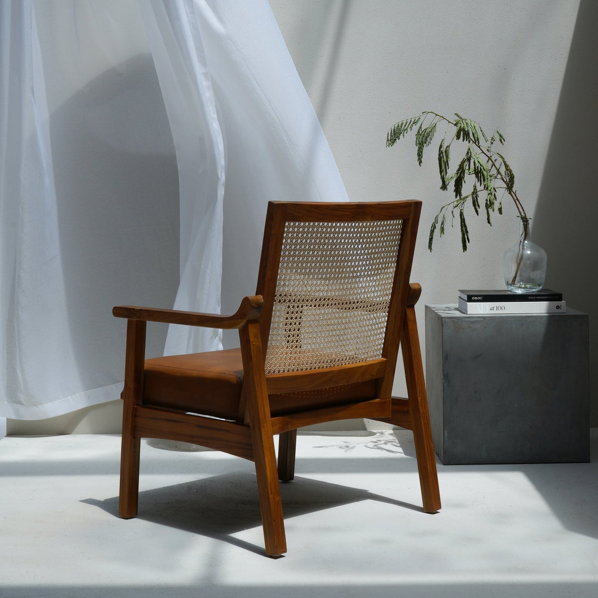 MARSHA LOUNGE CHAIR – Wood Culture